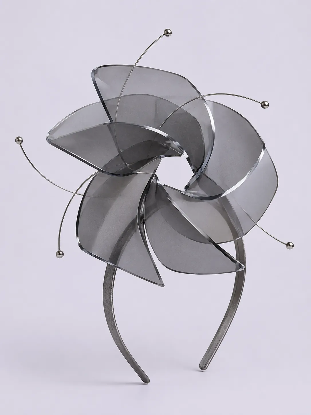 Aperture Headpiece – studio photograph