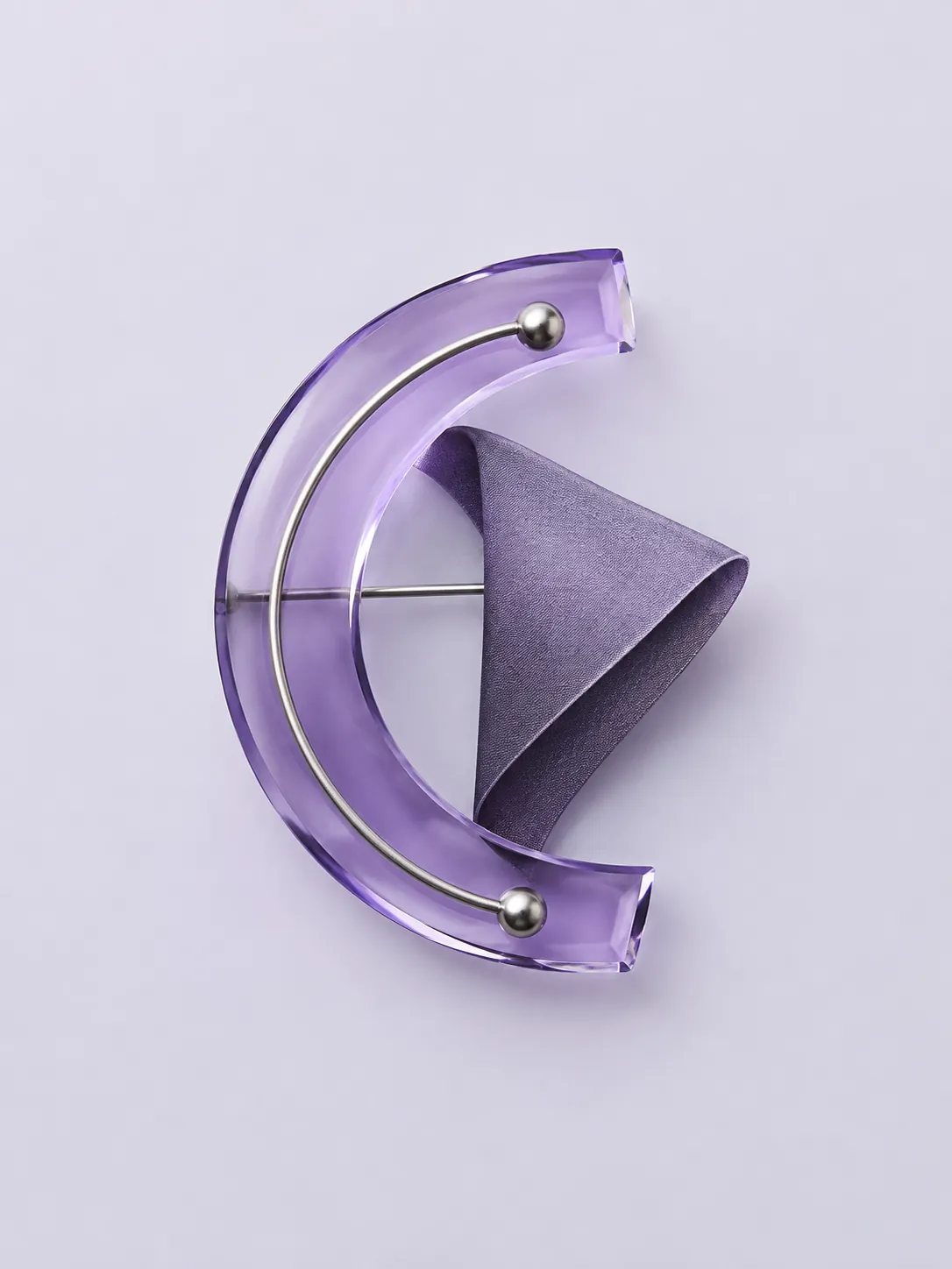 Arc Brooch – studio photograph