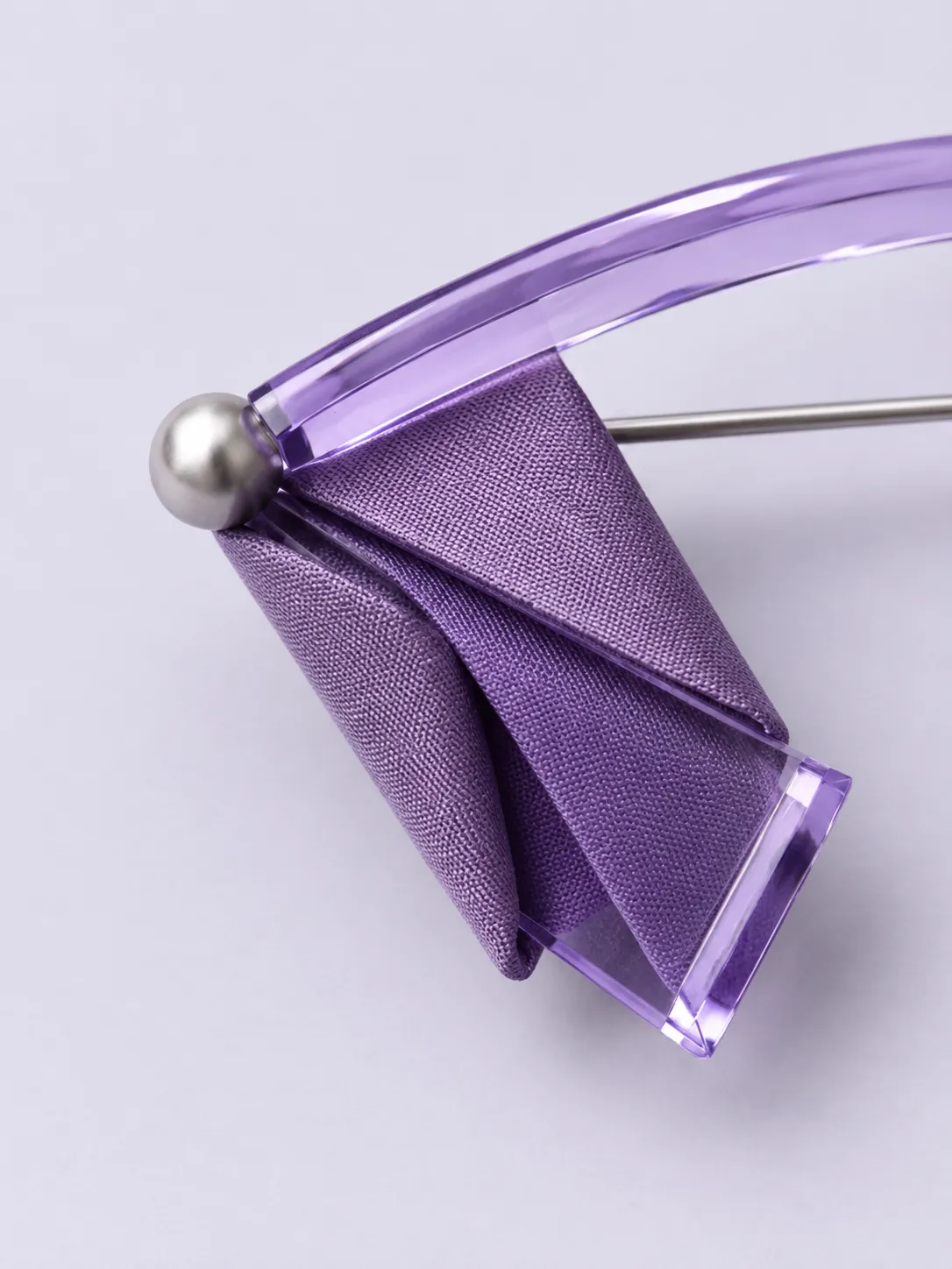 Cantilever Bar Brooch – detail