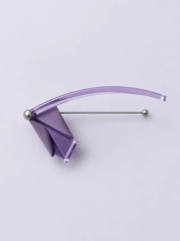 Cantilever Bar Brooch – studio photograph