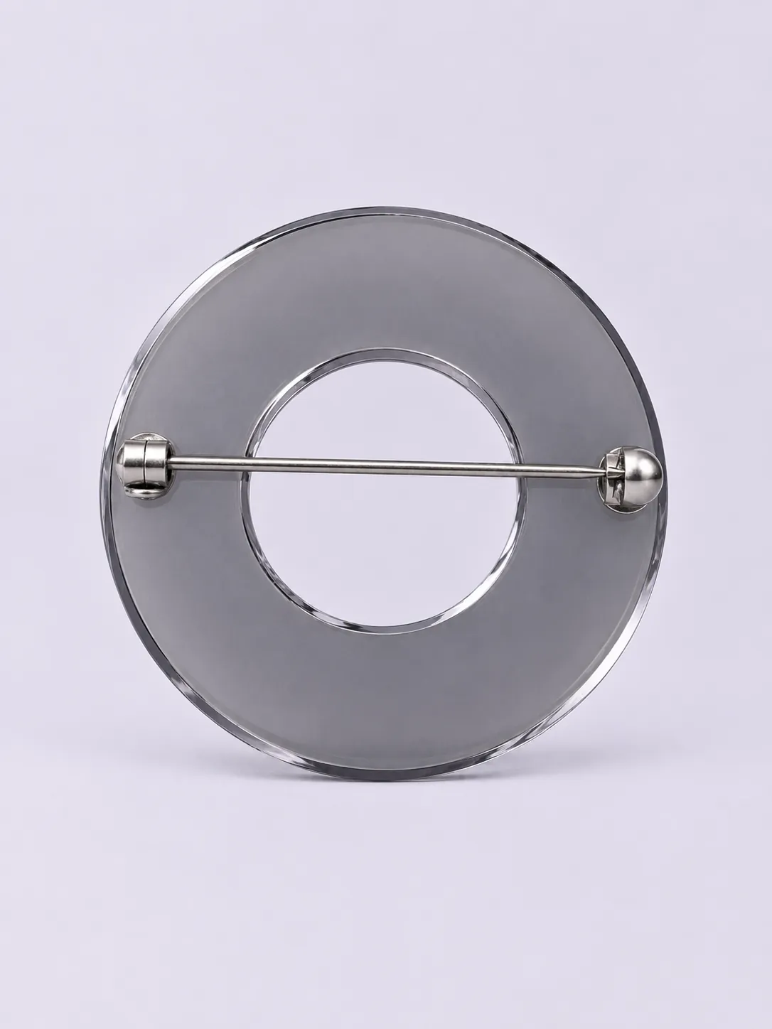 Oculus Brooch – side view