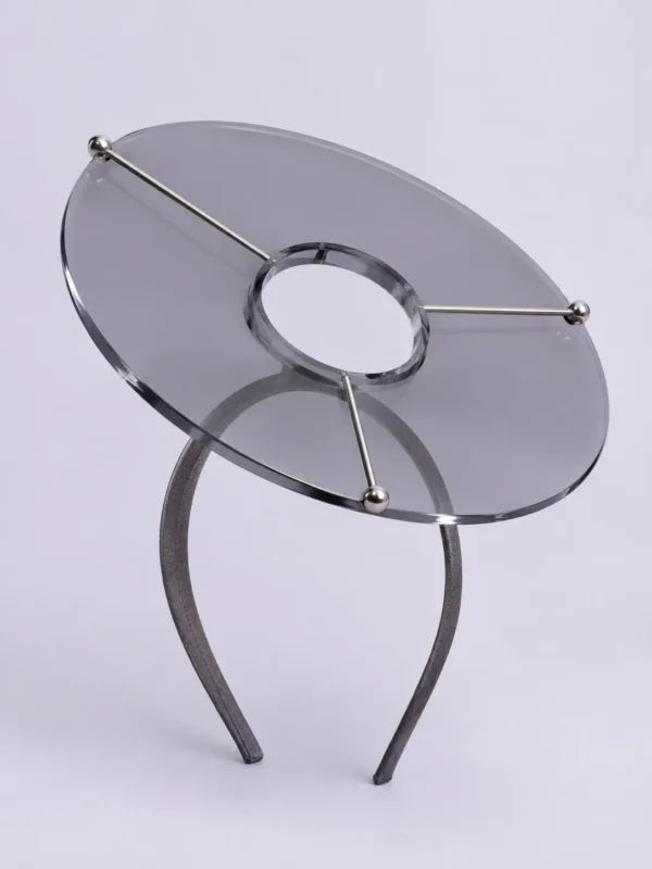 Oculus Headpiece – studio photograph